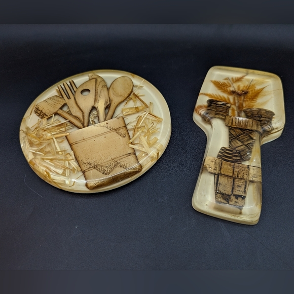 Vintage Spoon Rest  and Trivet Lucite Dried Flowers Baskets Boho Decor - Picture 3 of 8